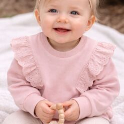 BUZO FRISADO BEBA CON BRODERIE ROSA